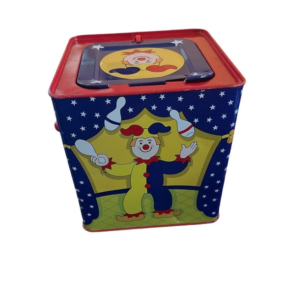 Vintage Schylling Jack in the Box wind the handle and jester pops up - Picture 7 of 10